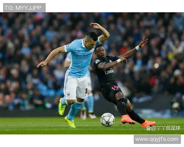 足球巨星曼的传奇人生与辉煌成就揭示了足球世界的无限魅力与激情